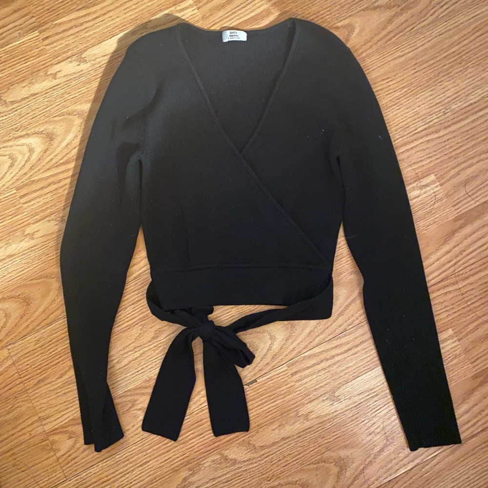 Aritzia tie up sweater
